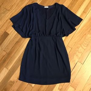 EUC Everly v neck dress. Navy blue. Medium.
